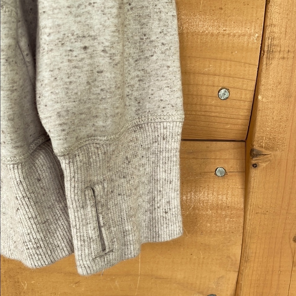 L. L. Bean Cozy Cowl Neck Pullover Sweatshirt w Pocket & Thumb holes XL Petite - Picture 6 of 15